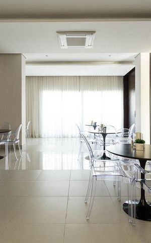 Studio à venda com 33m², 1 quarto e 1 vaga Studio à venda com 33m², 1 quarto e 1 vagaSalão de festas