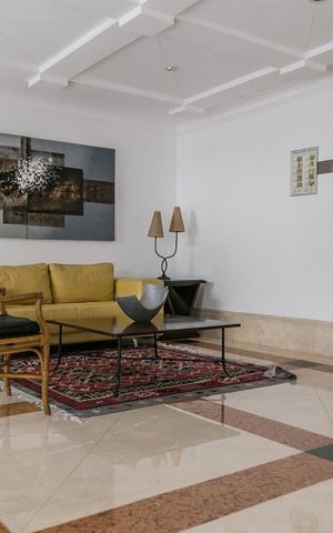 Apartamento à venda com 98m², 3 quartos e 2 vagas Apartamento à venda com 98m², 3 quartos e 2 vagasHall de entrada