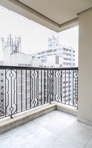 Apartamento à venda com 98m², 3 quartos e 2 vagas Apartamento à venda com 98m², 3 quartos e 2 vagasVaranda