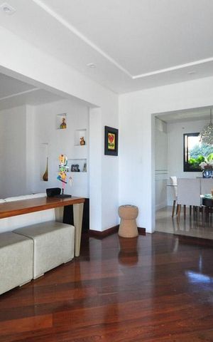 Apartamento para alugar com 180m², 3 quartos e 4 vagassala