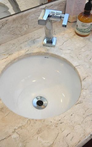 Apartamento para alugar com 180m², 3 quartos e 4 vagasdetalhe do lavabo	
