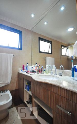 Apartamento para alugar com 180m², 3 quartos e 4 vagasbanheiro suíte 2