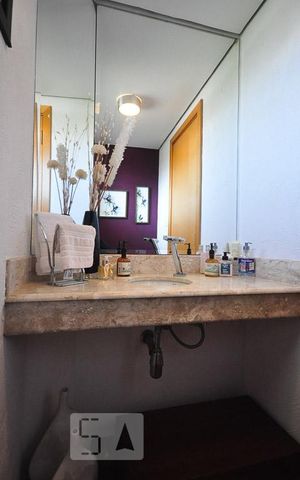 Apartamento para alugar com 180m², 3 quartos e 4 vagaslavabo
