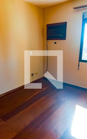 Apartamento à venda com 175m², 3 quartos e 4 vagas Apartamento à venda com 175m², 3 quartos e 4 vagasSuíte 3