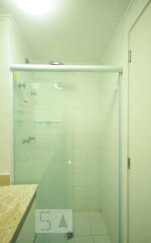 Apartamento para alugar com 74m², 2 quartos e 2 vagasdetalhe do banheiro suíte 