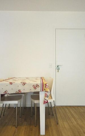 Apartamento para alugar com 74m², 2 quartos e 2 vagasmesa de jantar