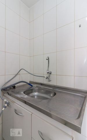 Studio para alugar com 34m², 1 quarto e sem vaga Studio para alugar com 34m², 1 quarto e sem vagaCozinha