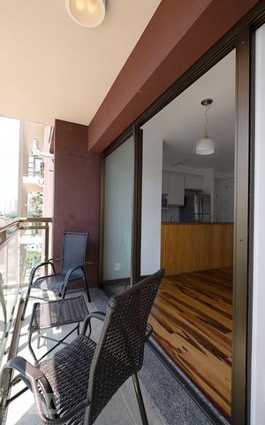 Apartamento à venda com 57m², 2 quartos e 1 vaga Apartamento à venda com 57m², 2 quartos e 1 vagaVaranda