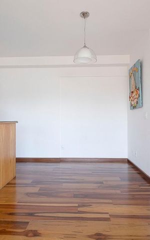 Apartamento à venda com 57m², 2 quartos e 1 vaga Apartamento à venda com 57m², 2 quartos e 1 vagaSala