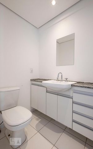 Apartamento à venda com 57m², 2 quartos e 1 vaga Apartamento à venda com 57m², 2 quartos e 1 vagaBanheiro Social