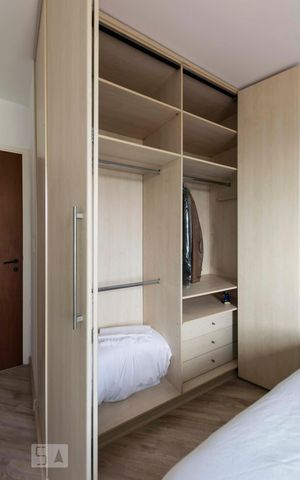 Apartamento para alugar com 67m², 1 quarto e 2 vagasQuarto (Armários)