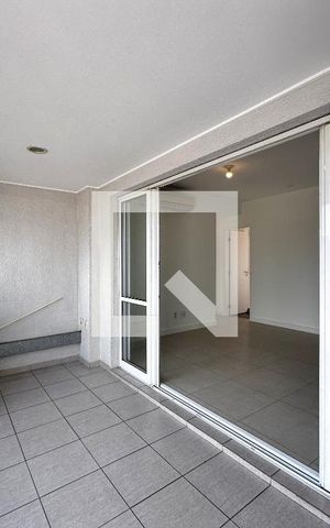 Apartamento para alugar com 81m², 2 quartos e 2 vagasVaranda