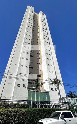 Apartamento para alugar com 81m², 2 quartos e 2 vagasFachada