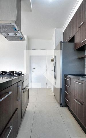 Apartamento para alugar com 81m², 2 quartos e 2 vagasCozinha