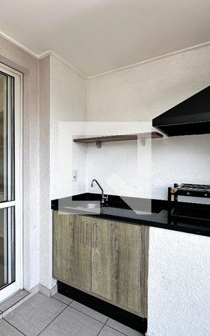 Apartamento para alugar com 81m², 2 quartos e 2 vagasVaranda