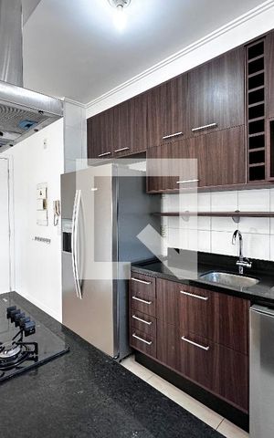 Apartamento para alugar com 81m², 2 quartos e 2 vagasCozinha