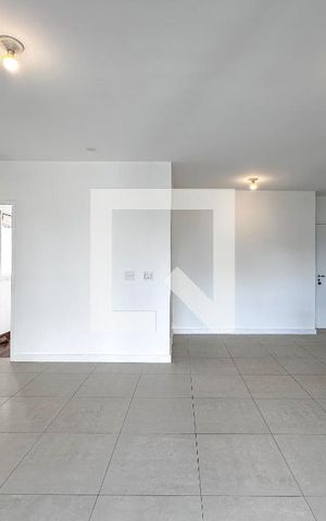 Apartamento para alugar com 81m², 2 quartos e 2 vagasSala