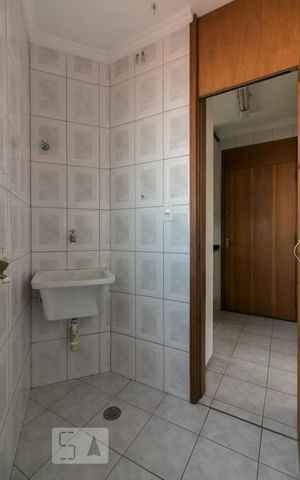 Apartamento para alugar com 60m², 2 quartos e 1 vaga Apartamento para alugar com 60m², 2 quartos e 1 vagaÁrea de serviço