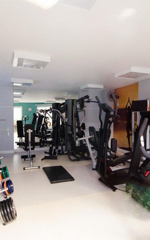 Apartamento à venda com 70m², 3 quartos e 1 vaga Apartamento à venda com 70m², 3 quartos e 1 vagaDependências do prédio - academia