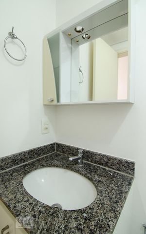 Apartamento à venda com 70m², 3 quartos e 1 vagaBanheiro