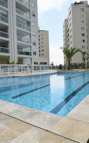 Apartamento para alugar com 110m², 3 quartos e 2 vagas Apartamento para alugar com 110m², 3 quartos e 2 vagasÁrea comum - Piscina