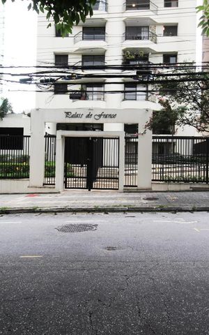 Apartamento para alugar com 100m², 3 quartos e 2 vagas Apartamento para alugar com 100m², 3 quartos e 2 vagasFachada