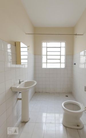 Apartamento para alugar com 100m², 2 quartos e sem vagaBanheiro