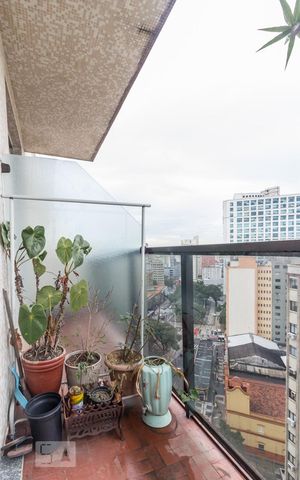 Studio para alugar com 15m², 1 quarto e sem vaga Studio para alugar com 15m², 1 quarto e sem vagaVaranda
