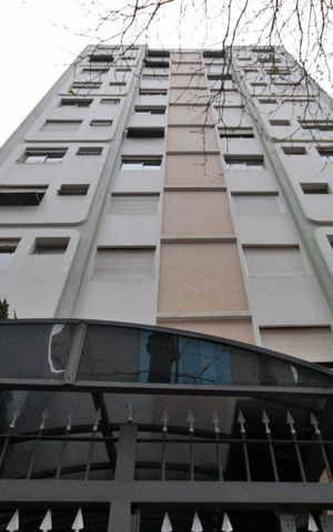 Apartamento para alugar com 70m², 2 quartos e 1 vagaFachada
