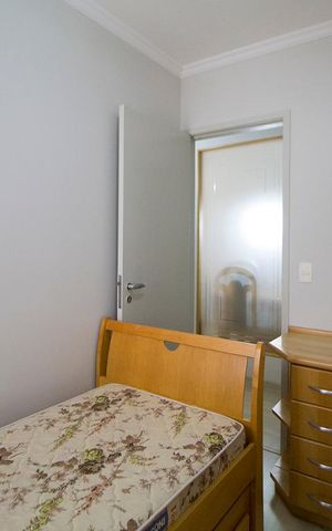 Apartamento à venda com 75m², 3 quartos e 2 vagasQuarto 2
