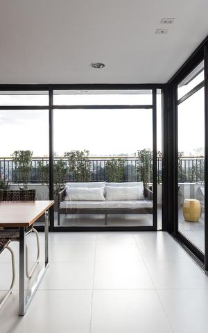 Studio à venda com 32m², 1 quarto e 1 vaga Studio à venda com 32m², 1 quarto e 1 vagaEspaço gourmet