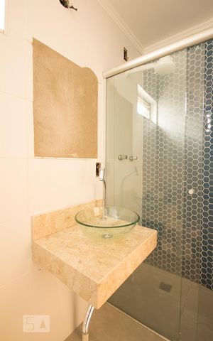 Apartamento à venda com 72m², 2 quartos e 1 vaga Apartamento à venda com 72m², 2 quartos e 1 vagaBanheiro