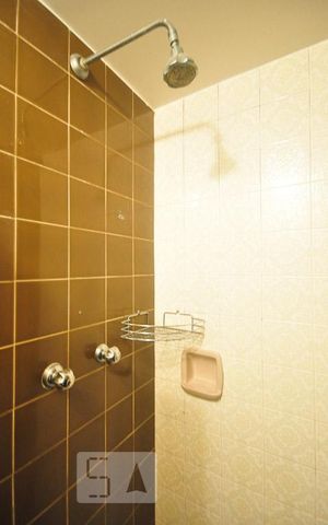 Apartamento à venda com 200m², 4 quartos e 2 vagasdetalhe do banheiro suíte 2