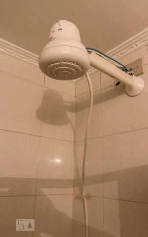 Apartamento para alugar com 55m², 2 quartos e 1 vagaChuveiro do Banheiro Social 