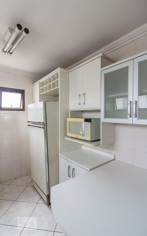 Apartamento à venda com 140m², 2 quartos e 2 vagas Apartamento à venda com 140m², 2 quartos e 2 vagasCozinha