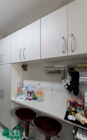 Apartamento à venda com 60m², 2 quartos e 1 vagaCozinha (Armários)