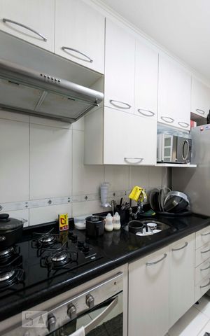 Apartamento à venda com 60m², 2 quartos e 1 vagaCozinha (Armários)