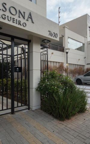 Apartamento para alugar com 70m², 2 quartos e 1 vaga Apartamento para alugar com 70m², 2 quartos e 1 vagaFachada
