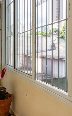 Apartamento à venda com 77m², 1 quarto e sem vagaÁrea de serviço