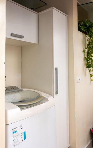 Apartamento à venda com 77m², 1 quarto e sem vagaÁrea de serviço