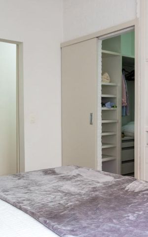 Apartamento à venda com 77m², 1 quarto e sem vagaQuarto