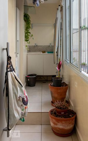 Apartamento à venda com 77m², 1 quarto e sem vagaÁrea de serviço