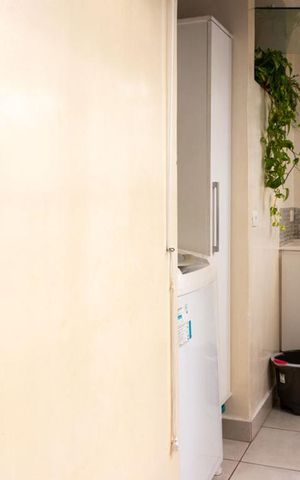 Apartamento à venda com 77m², 1 quarto e sem vagaÁrea de serviço