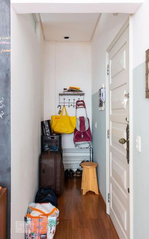 Apartamento à venda com 77m², 1 quarto e sem vagaHall de entrada