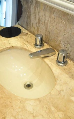 Apartamento à venda com 415m², 4 quartos e 4 vagasdetalhe do banheiro suíte 2
