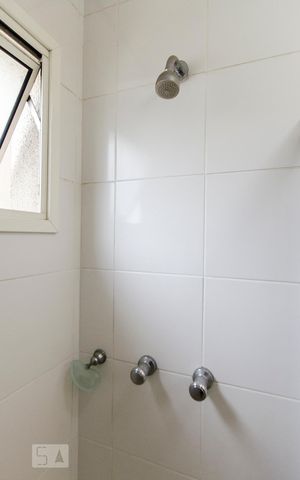 Apartamento para alugar com 80m², 2 quartos e 2 vagasBanheiro da suíte