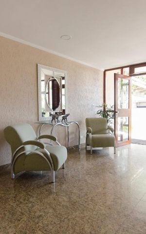 Apartamento à venda com 57m², 2 quartos e 1 vagaHall de entrada