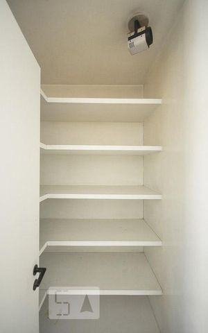 Apartamento à venda com 220m², 4 quartos e 2 vagasdespensa