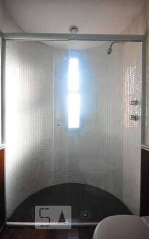 Apartamento à venda com 220m², 4 quartos e 2 vagasdetalhe do banheiro suíte 1