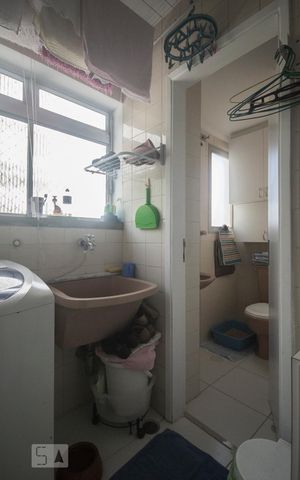 Apartamento à venda com 58m², 2 quartos e 1 vaga Apartamento à venda com 58m², 2 quartos e 1 vagaÁrea Serviço